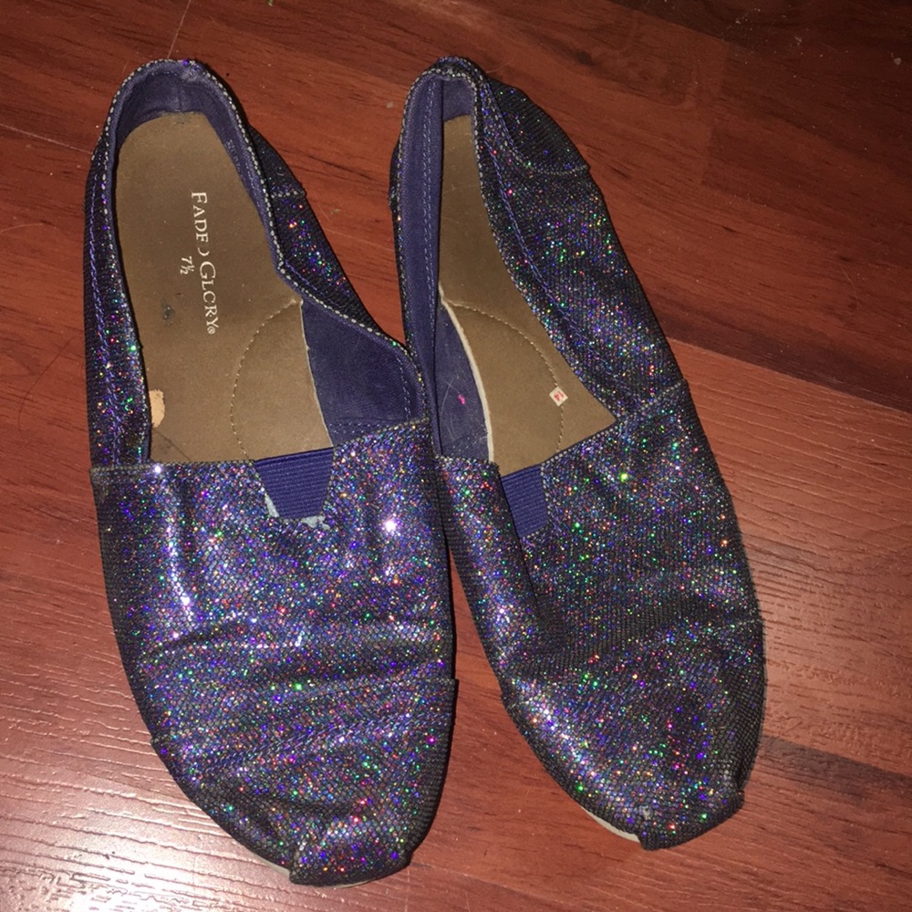 Blue glitter flats .